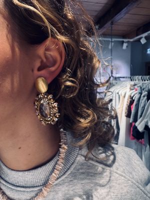 Oval element w/ sequins - Lott