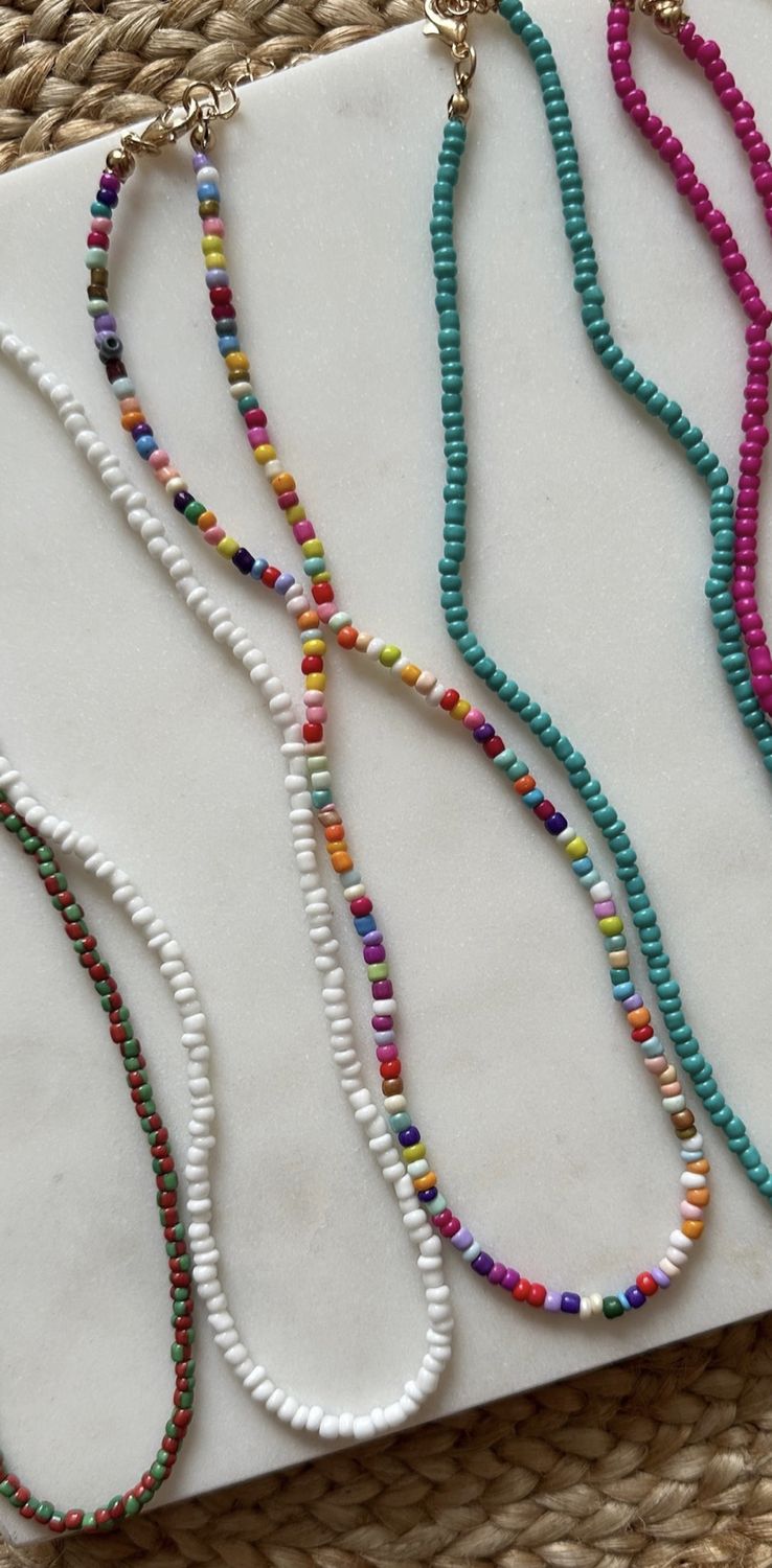 Kraaltjes ketting sol y mar gekleurd - juta