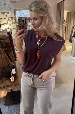 Folded shoulder singlet winetasting -  catwalk junkie