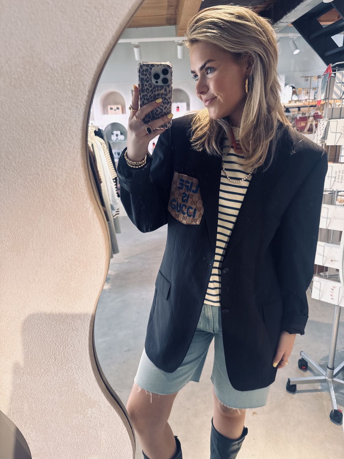 Blazer -  Bruin-  life is Gucci - blauw detail - attire Amsterdam