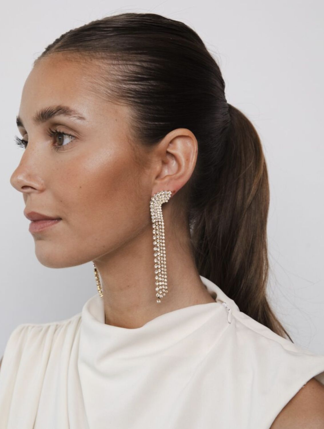 chain white strass long earrings - souvenirs de pomme