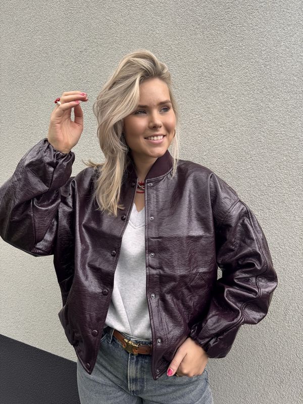tuck in varsity jacket - catwalk junkie