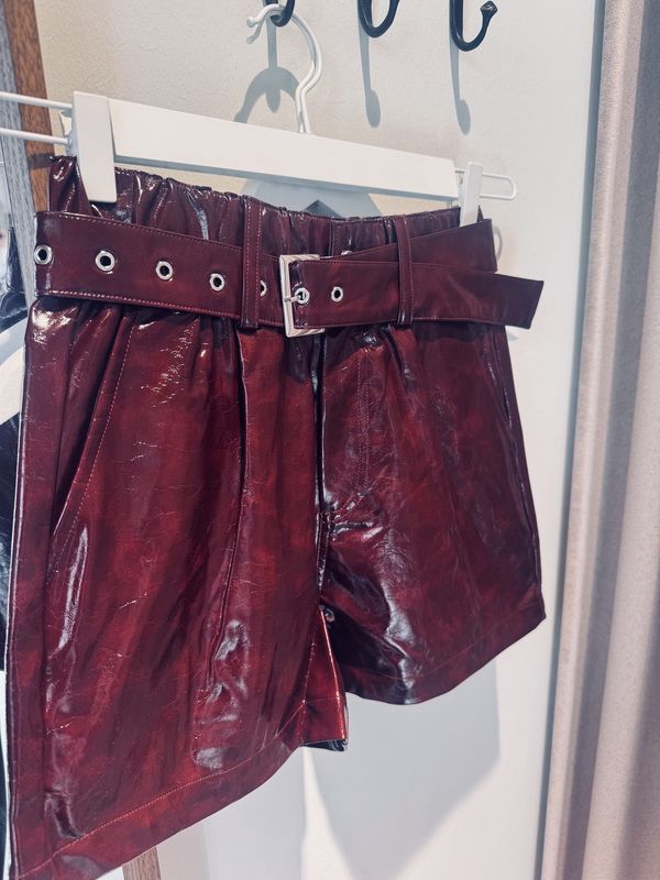 layla shorts - heyb club