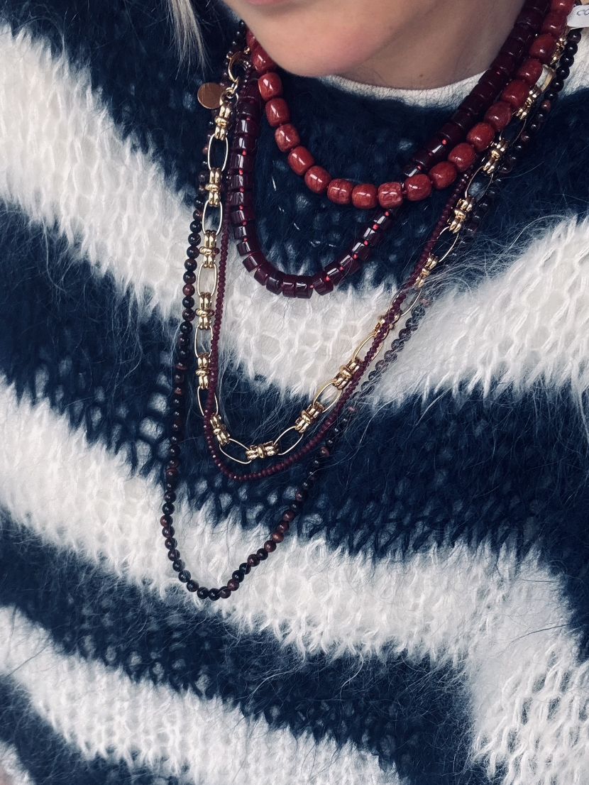 Roger red long necklace - bonnie studios