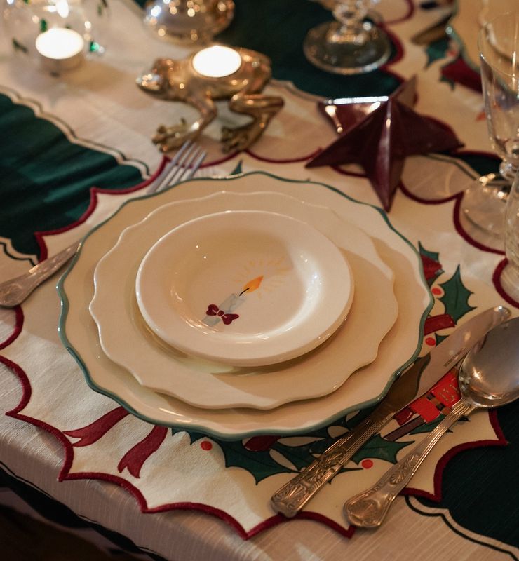 Forest Scalloped Dinner Plate - anna+nina