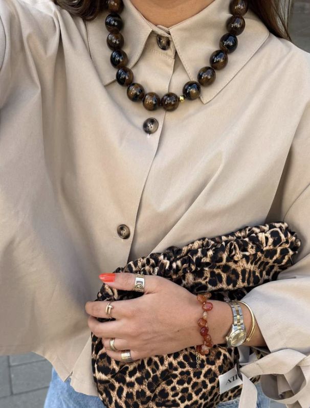 Muse necklace chocolate brown - le veer