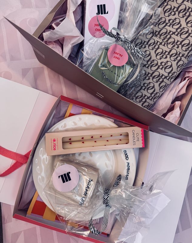 JIL&#39;S GIFTBOX  -  time to shine ✨