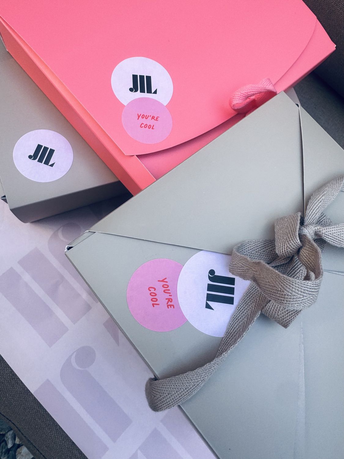 JIL&#39;S GIFTBOX - suprise suprise✨