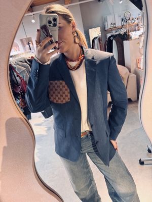 attire blazer blauw met Gucci - attire Amsterdam
