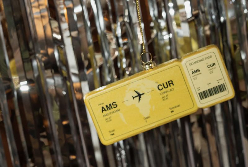 boardingpass amsterdam- curacao ornament - yup in de boom