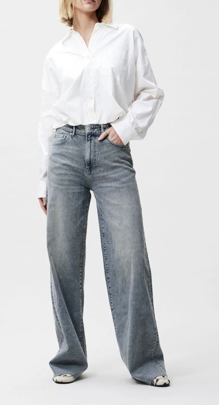 Loose fit jeans - tinted blue - catwalk junkie