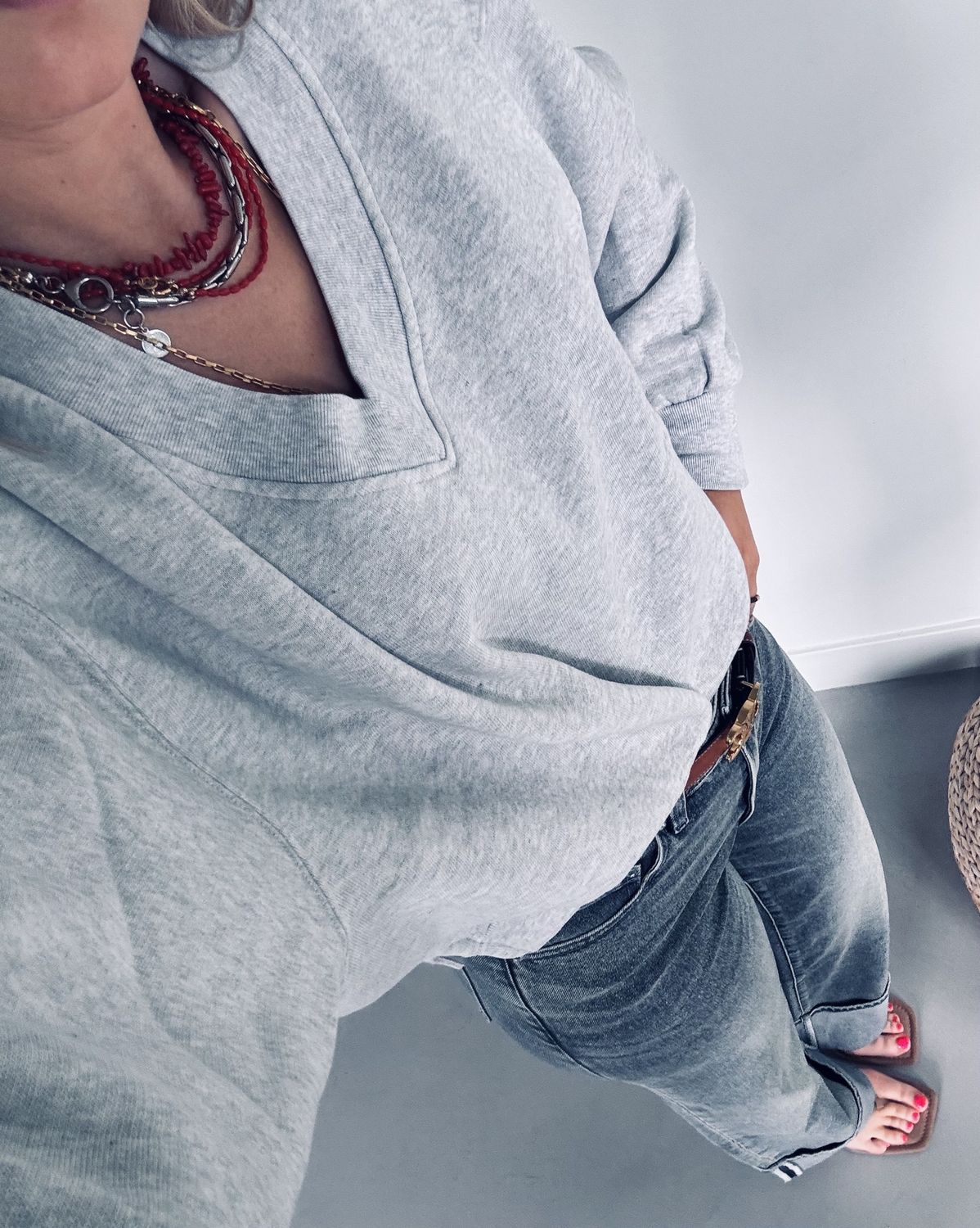 sweater with vneck - catwalk junkie