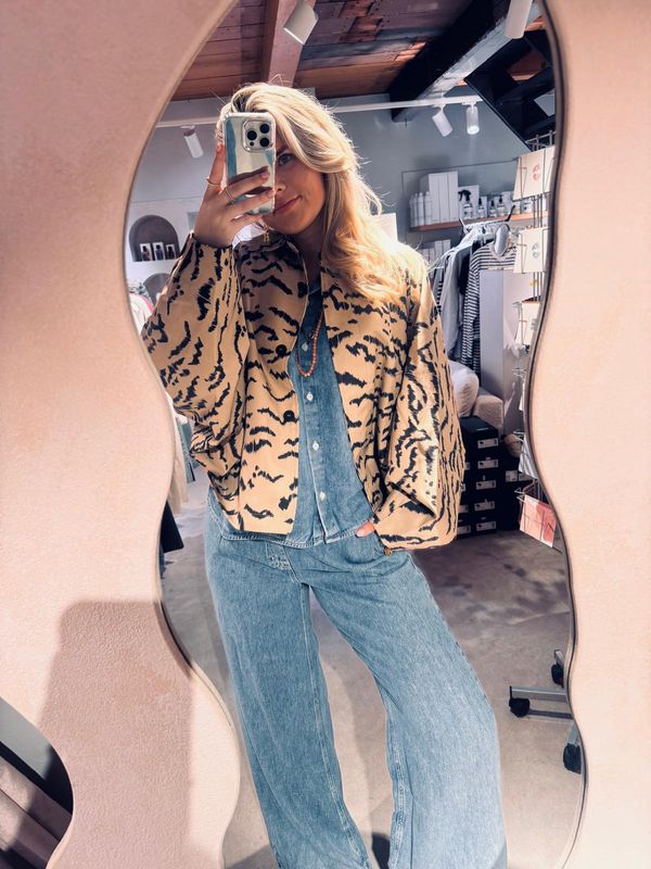 Tiger cape jacket  - catwalk junkie