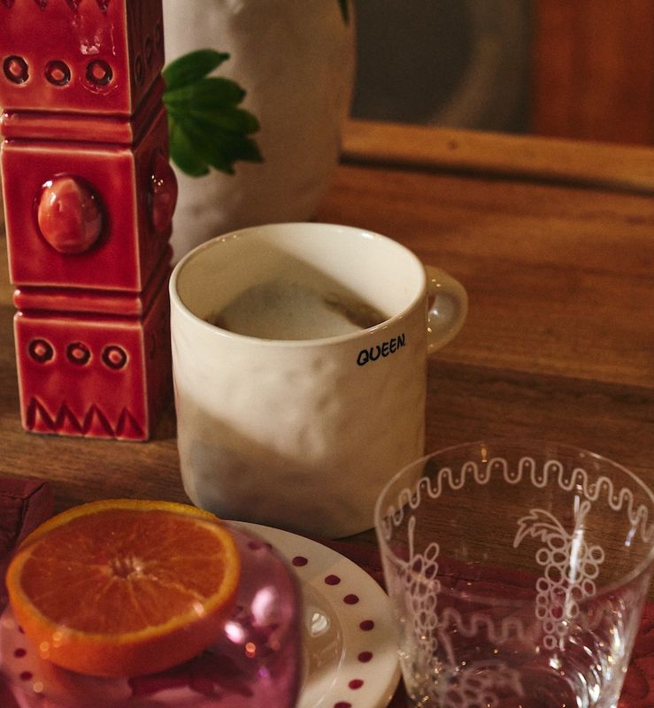 Queen Tea Mug -anna+nina