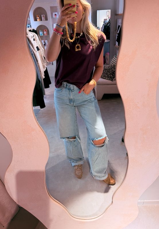 Folded shoulder singlet winetasting - catwalk junkie