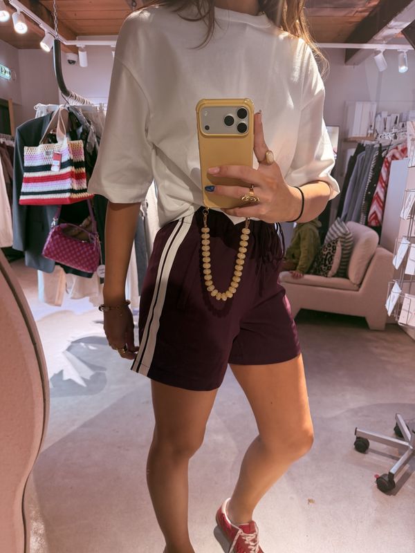 Tracksuit shorts  - Winetasting - Catwalk junkie