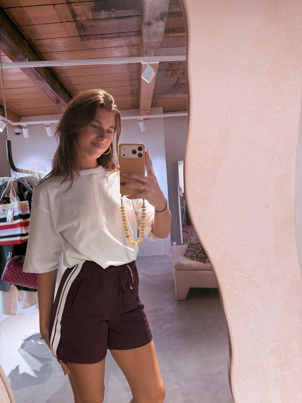 Tracksuit shorts  - Winetasting - Catwalk junkie