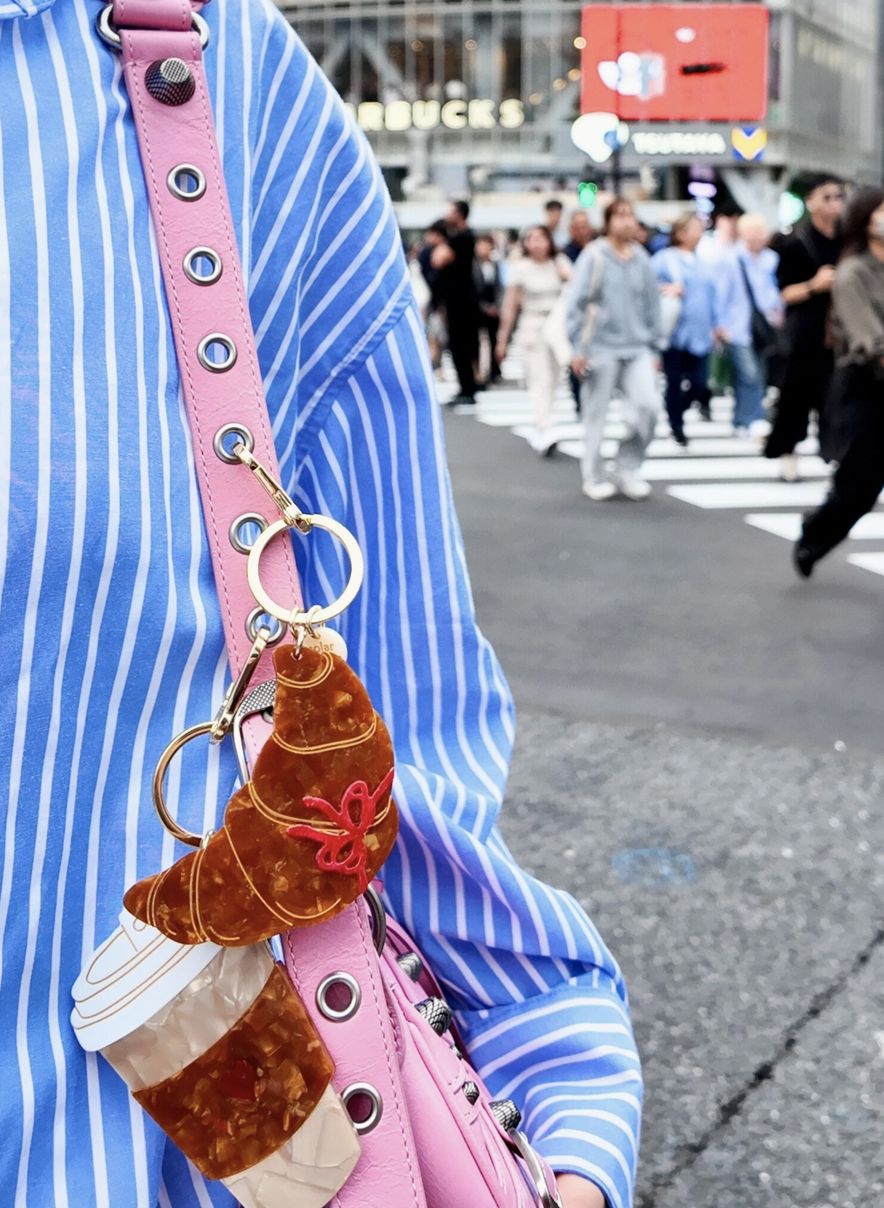 iced latte bagcharm en sleutelhanger - solar eclipse