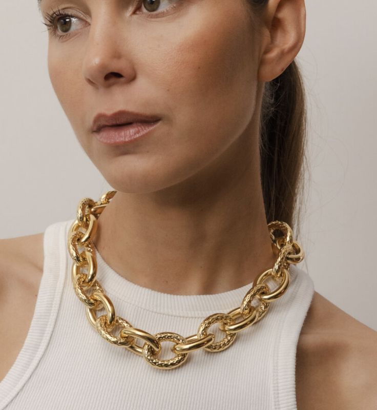 Amalia chain gold statement necklace - souvenirs de pomme