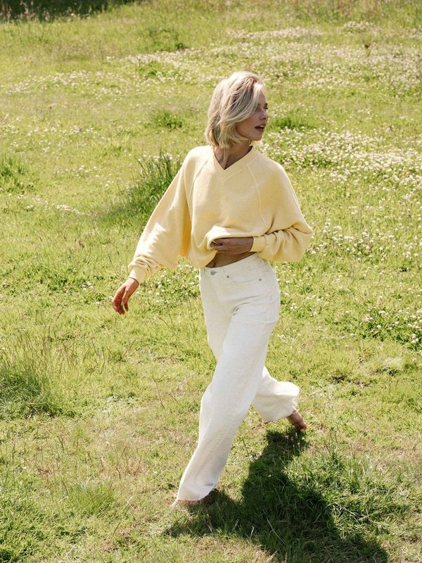 Sweater with Vneck  - Mellow Yellow - Catwalk Junkie