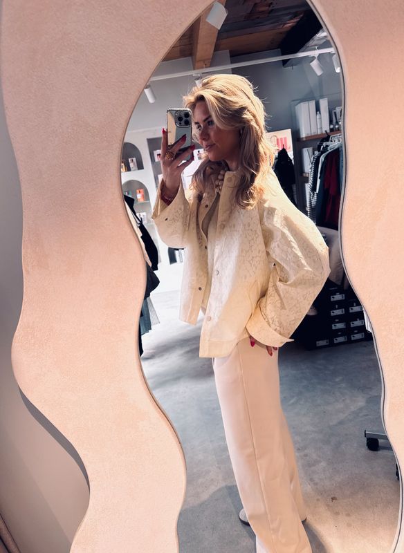 Laced raincoat - Ecru/Off white -  Catwalk Junkie