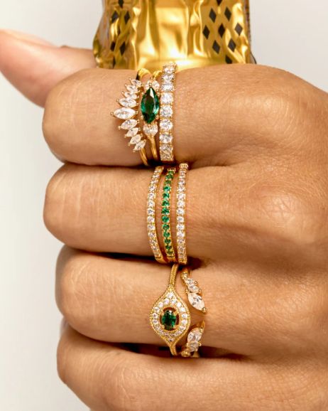 green majestic eye - mya bay