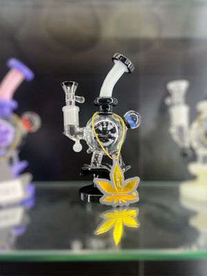 aLeaf 8” Lilly Bomb Water Pipe