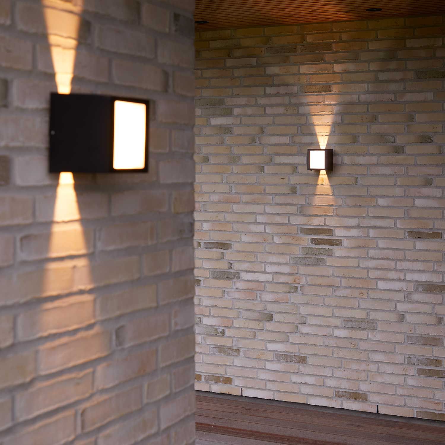 Una IP54 wandlamp  