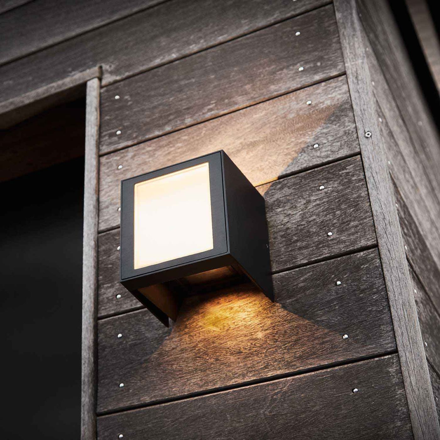 Una IP54 wandlamp  