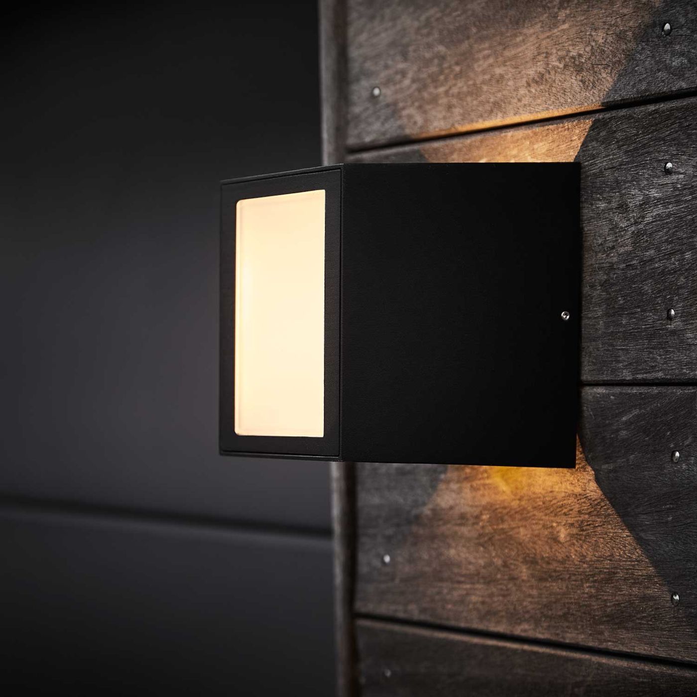 Una IP54 wandlamp  