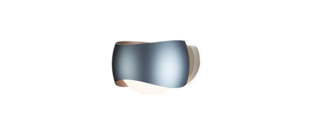 Curved wandlamp