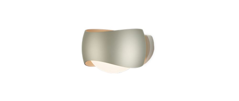 Curved wandlamp