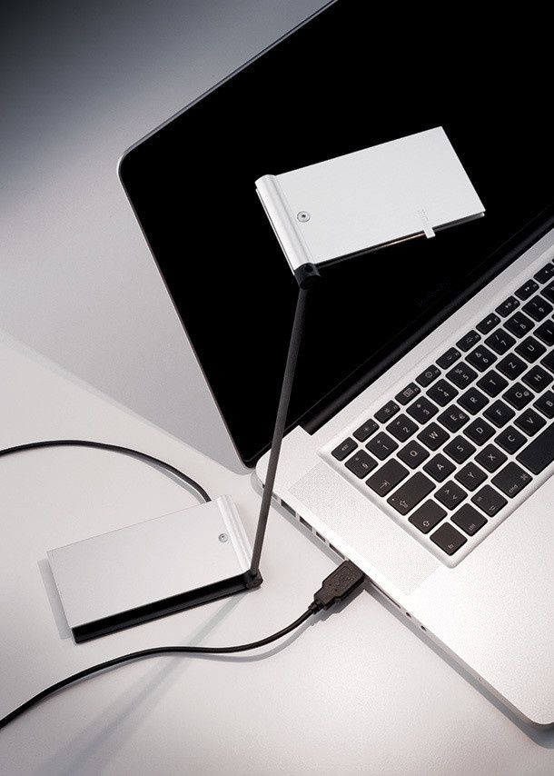 ZETT USB tafellamp
