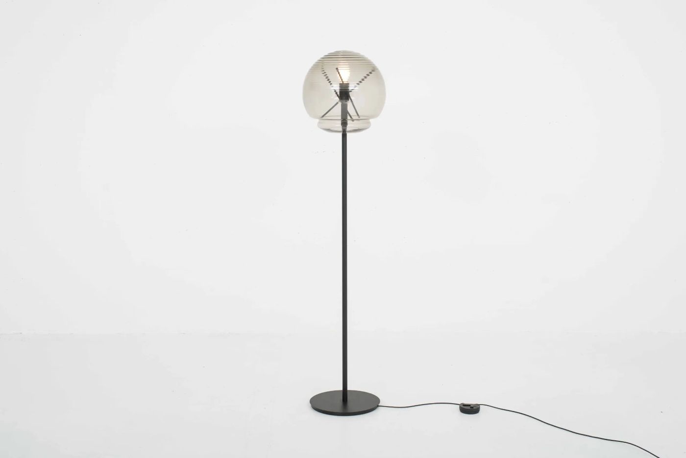 Vitruvio vloerlamp  