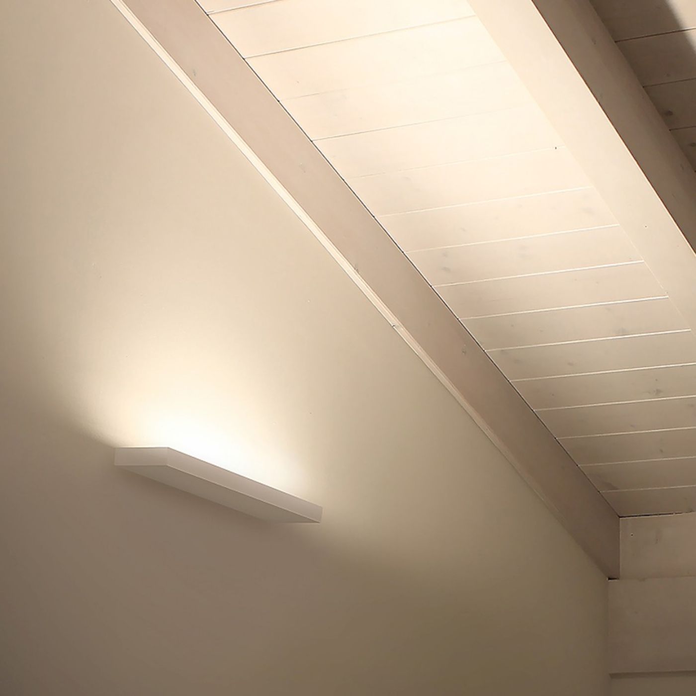 Ariell uplight  L30
