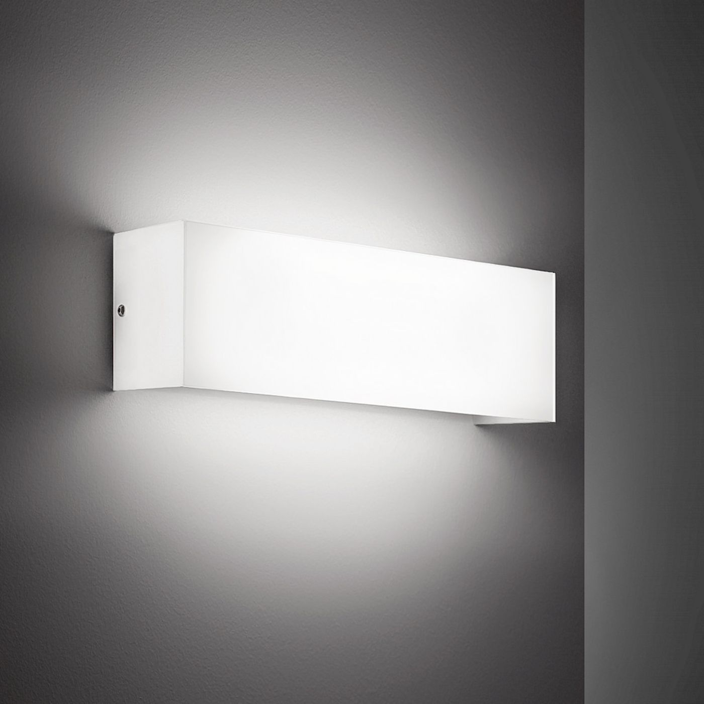 Compact omni-light L35