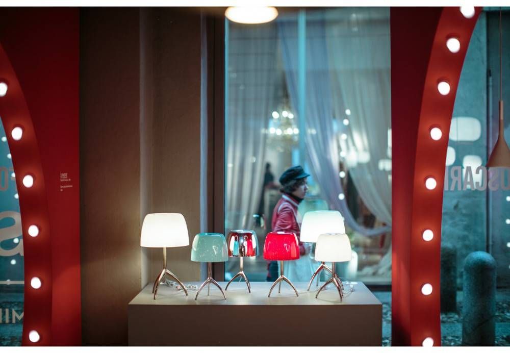 Lumiere Grande tafellamp. On