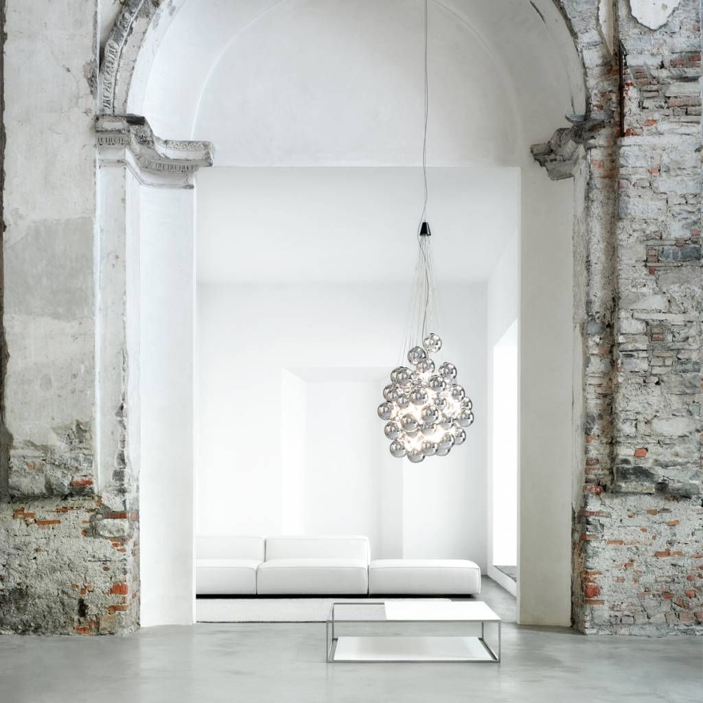 Stochastic hanglamp. 48 spheres