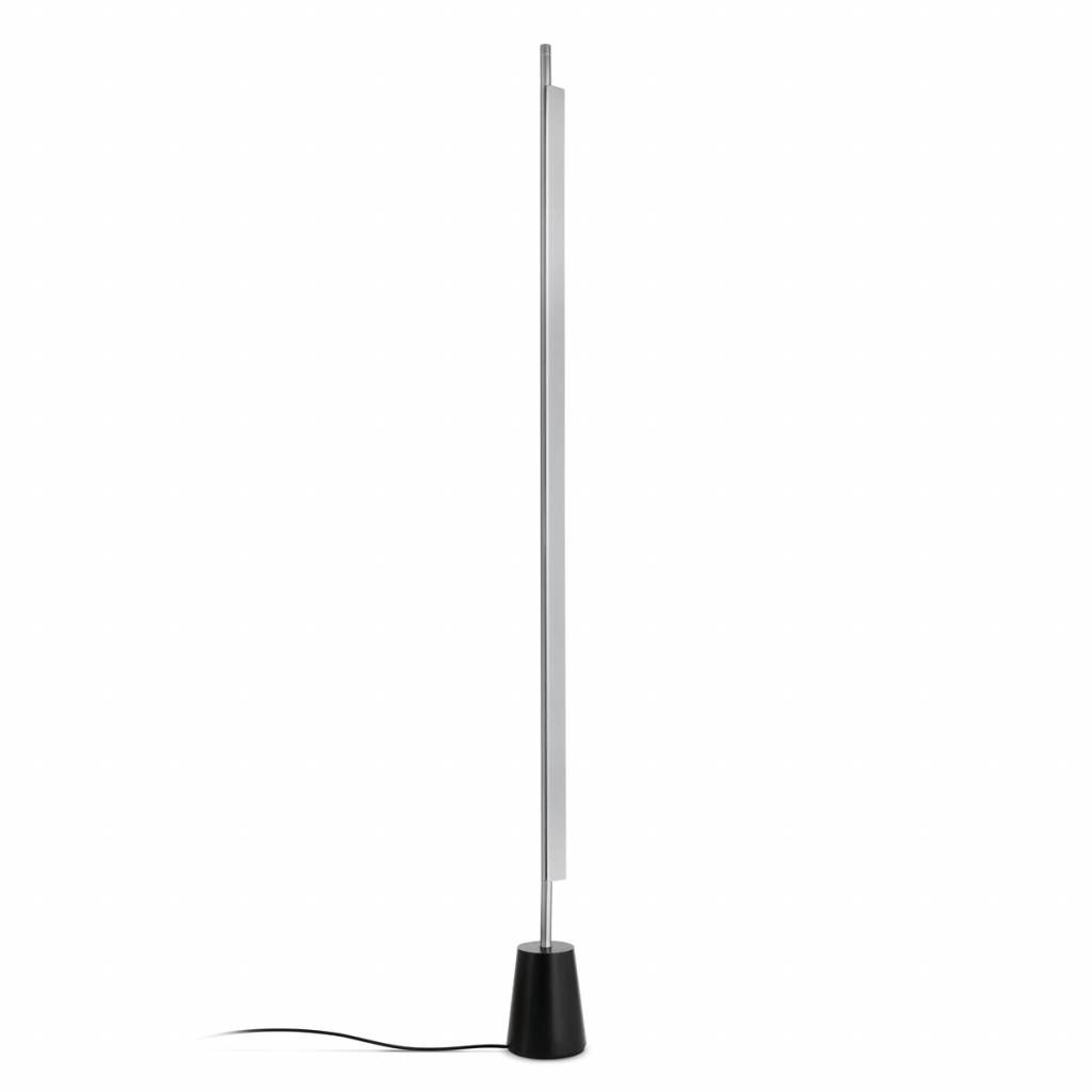 Compendium vloerlamp. 3000 kelvin.