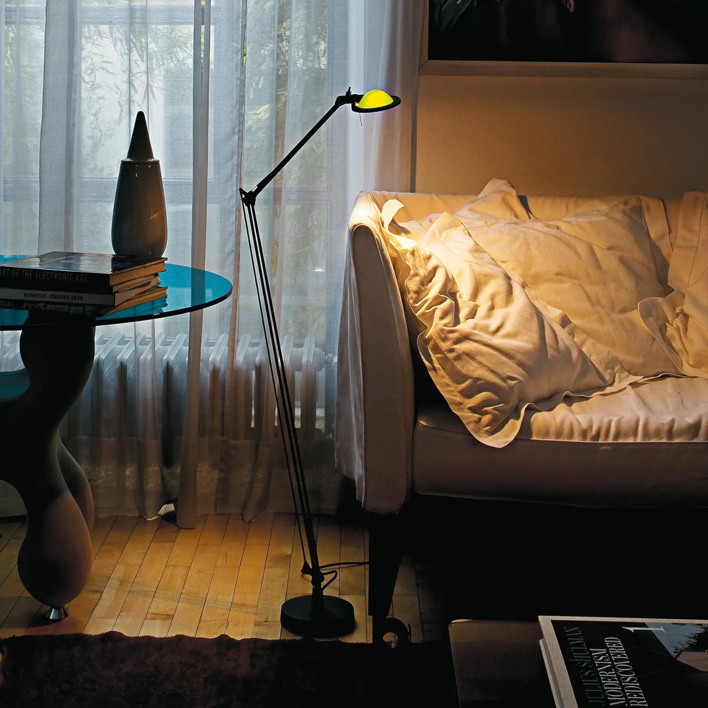 Berenice vloerlamp. Zwart