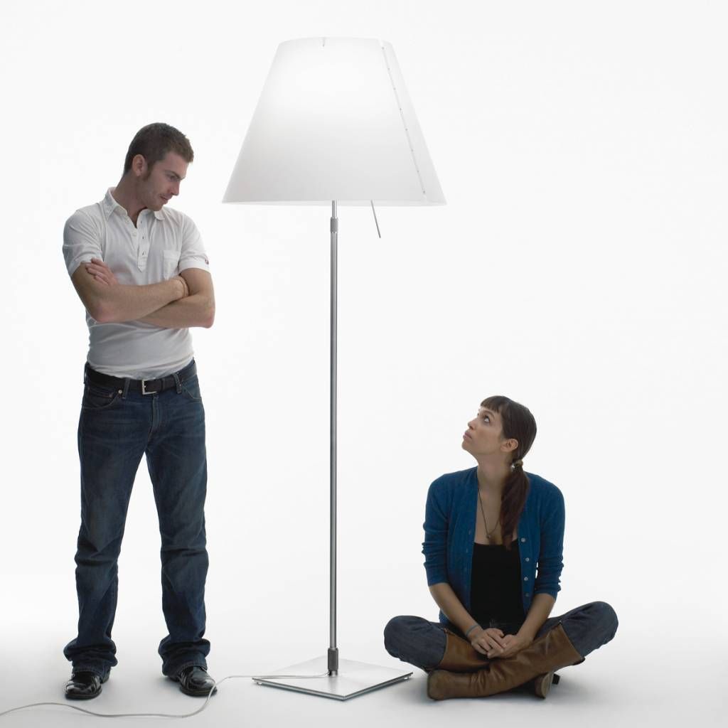 Costanza Grande vloerlamp on-off.