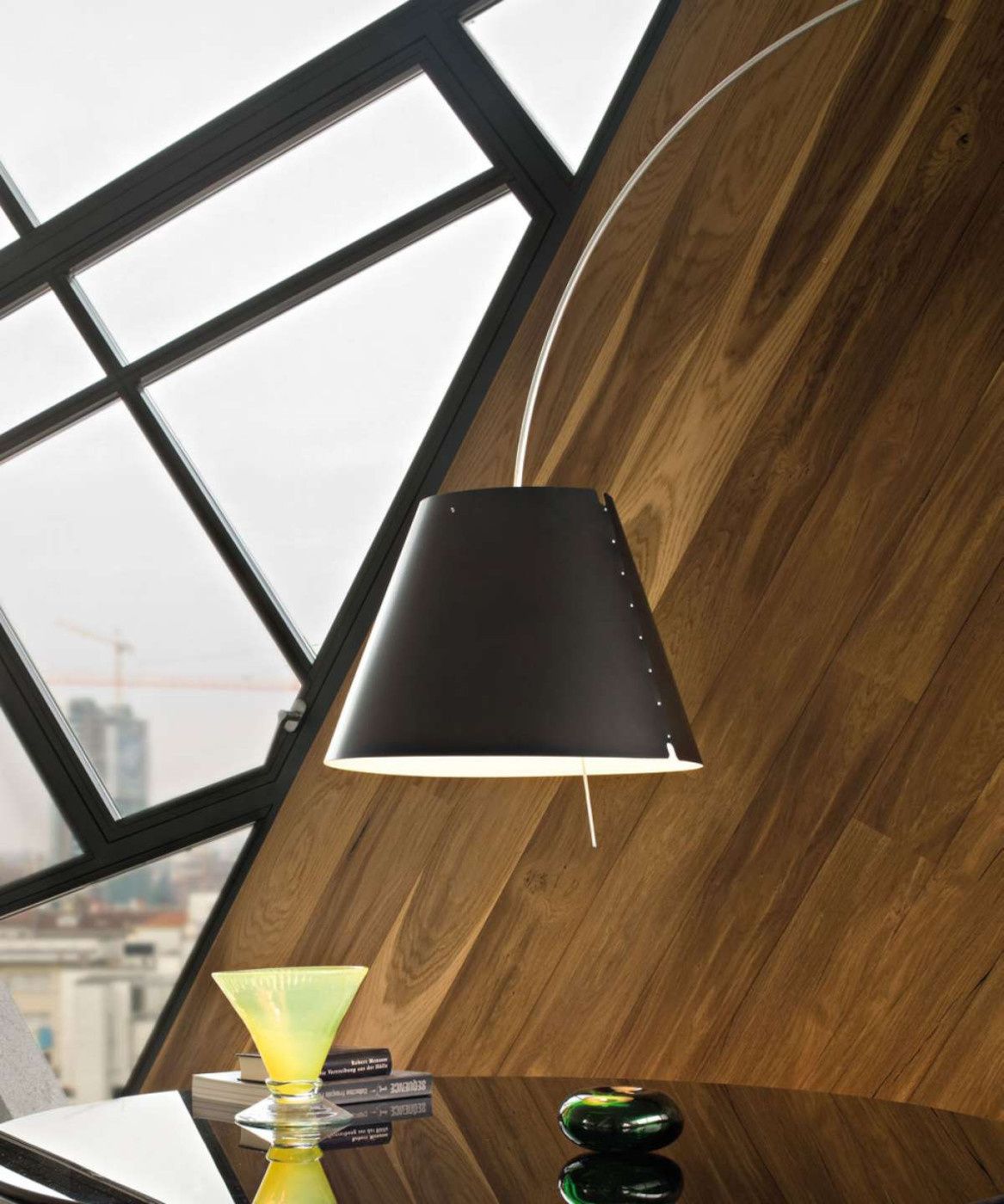 Lady Costanza wandlamp. aluminium. dimmer