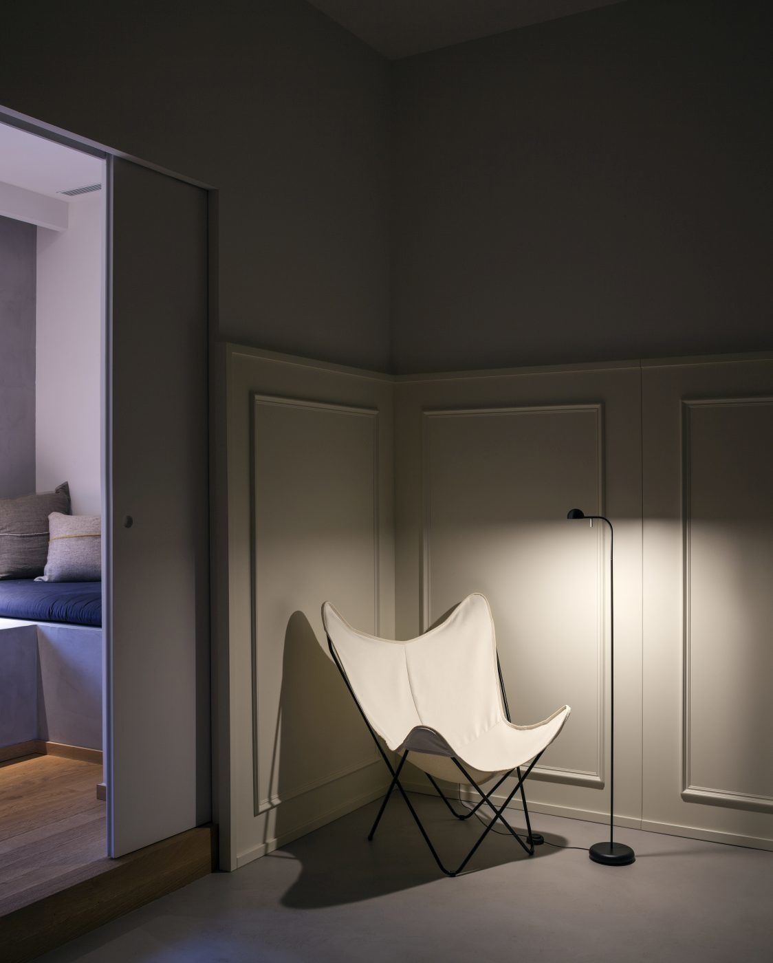 Pin 1660 vloerlamp 