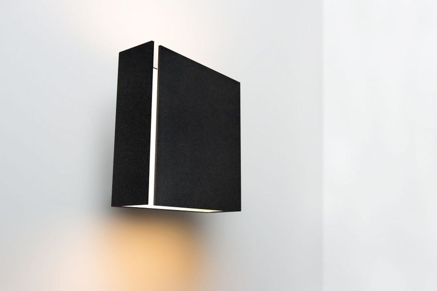 Split small wandlamp