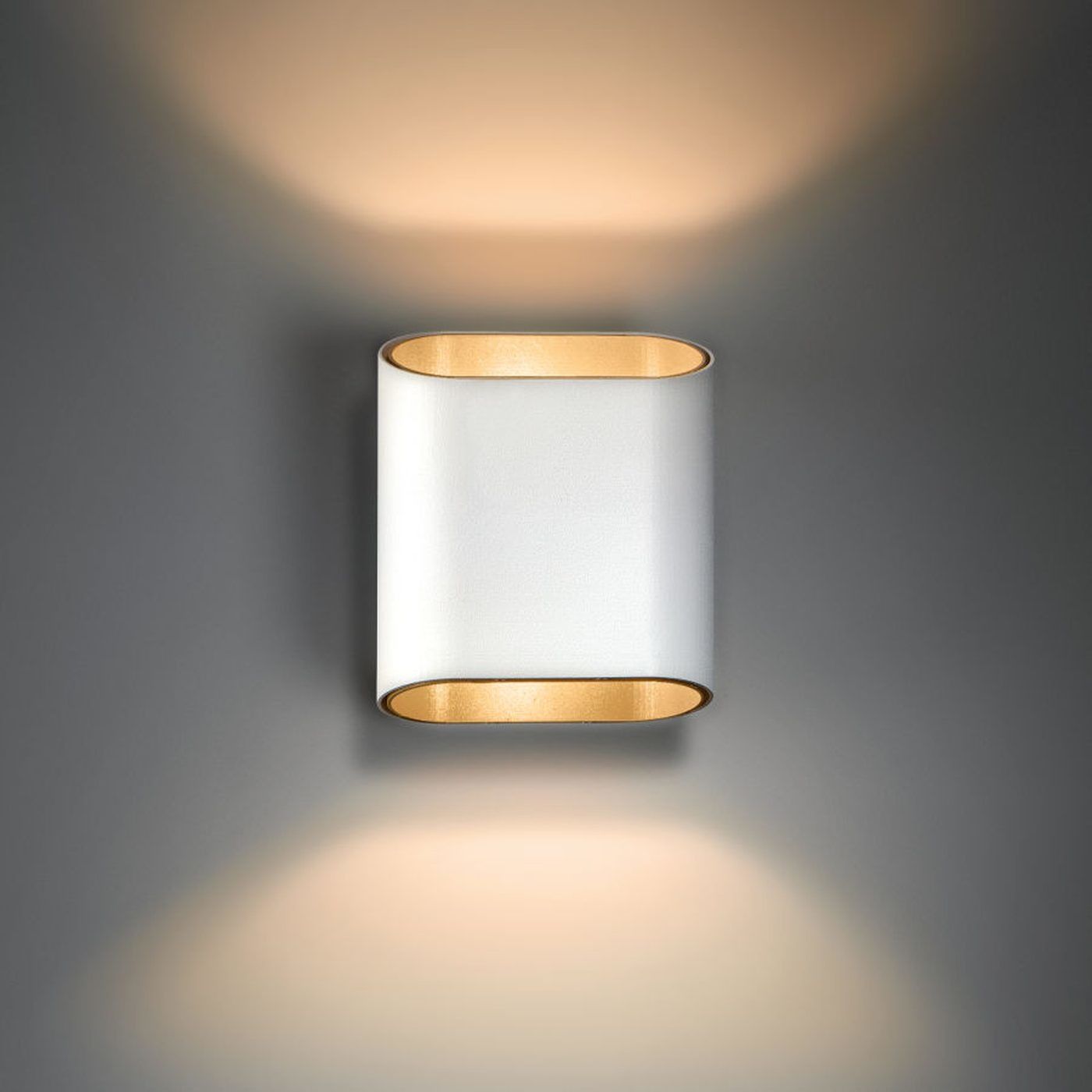 Trapz wandlamp