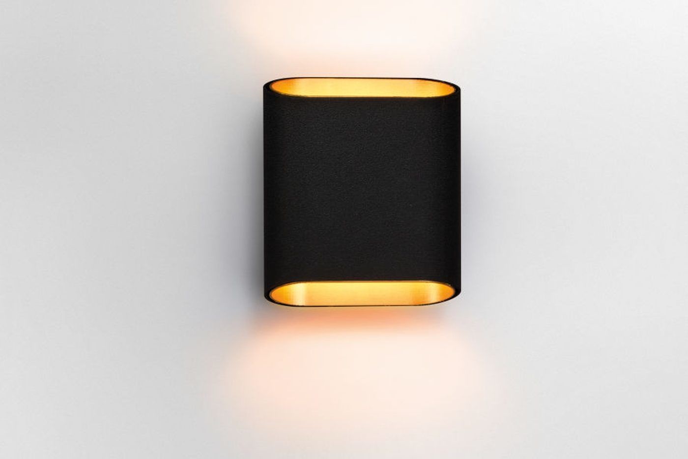 Trapz wandlamp
