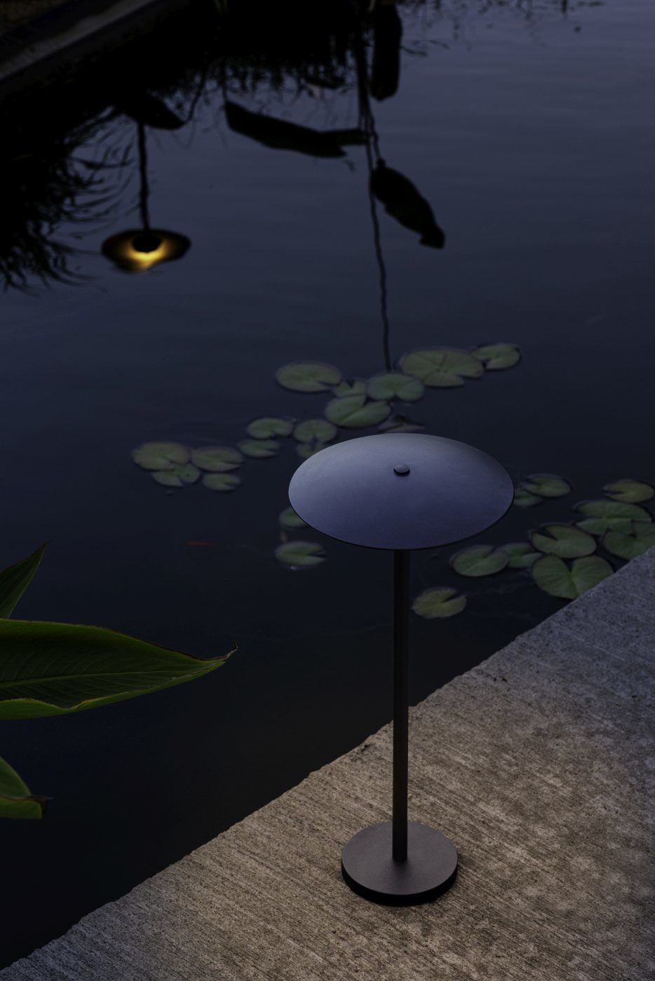 Ginger B 20/63 vloerlamp buiten
