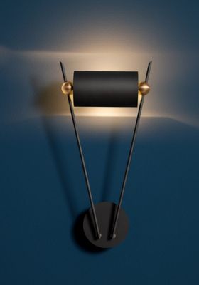 VI. W wandlamp