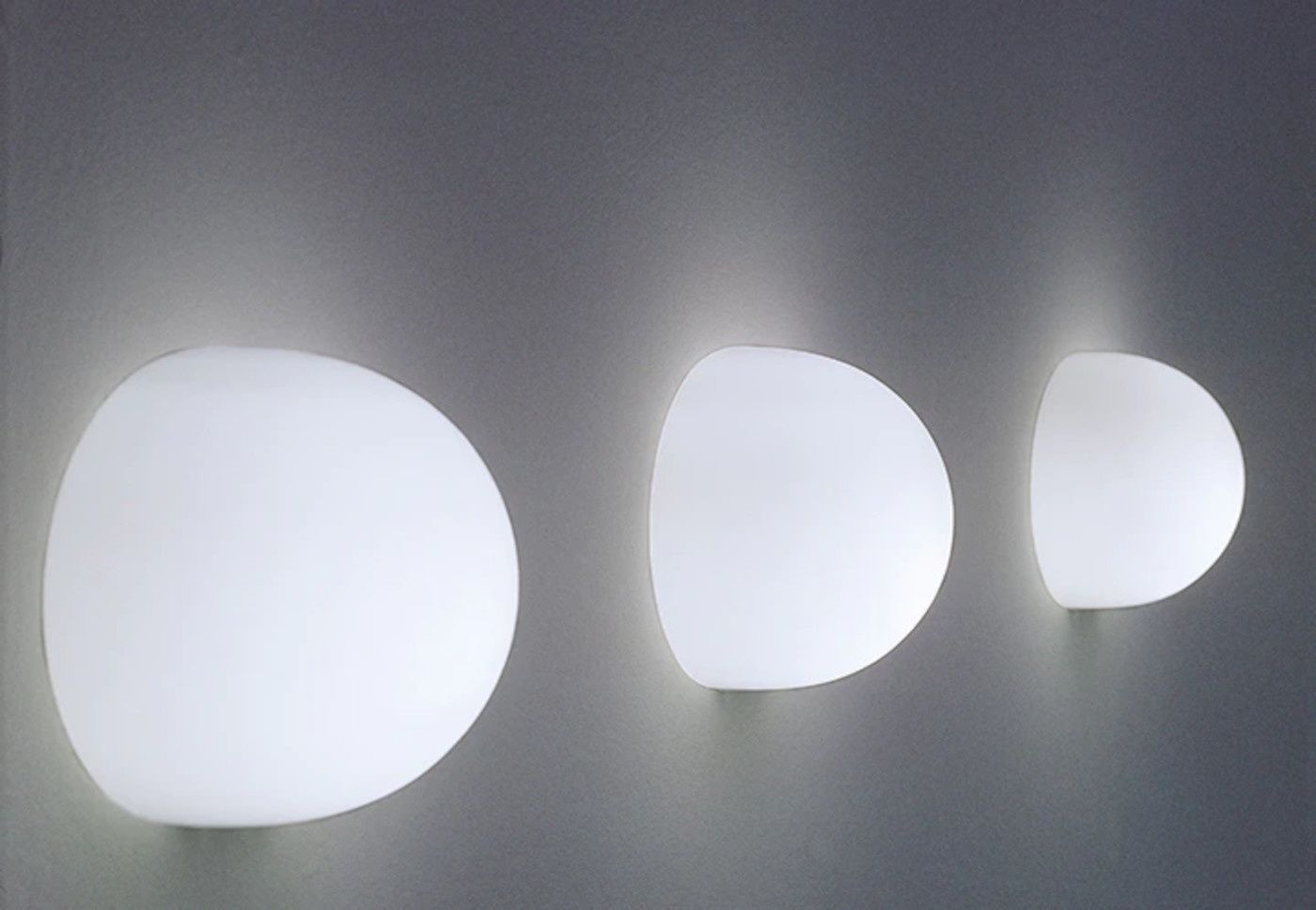 Glo Ball W wandlamp
