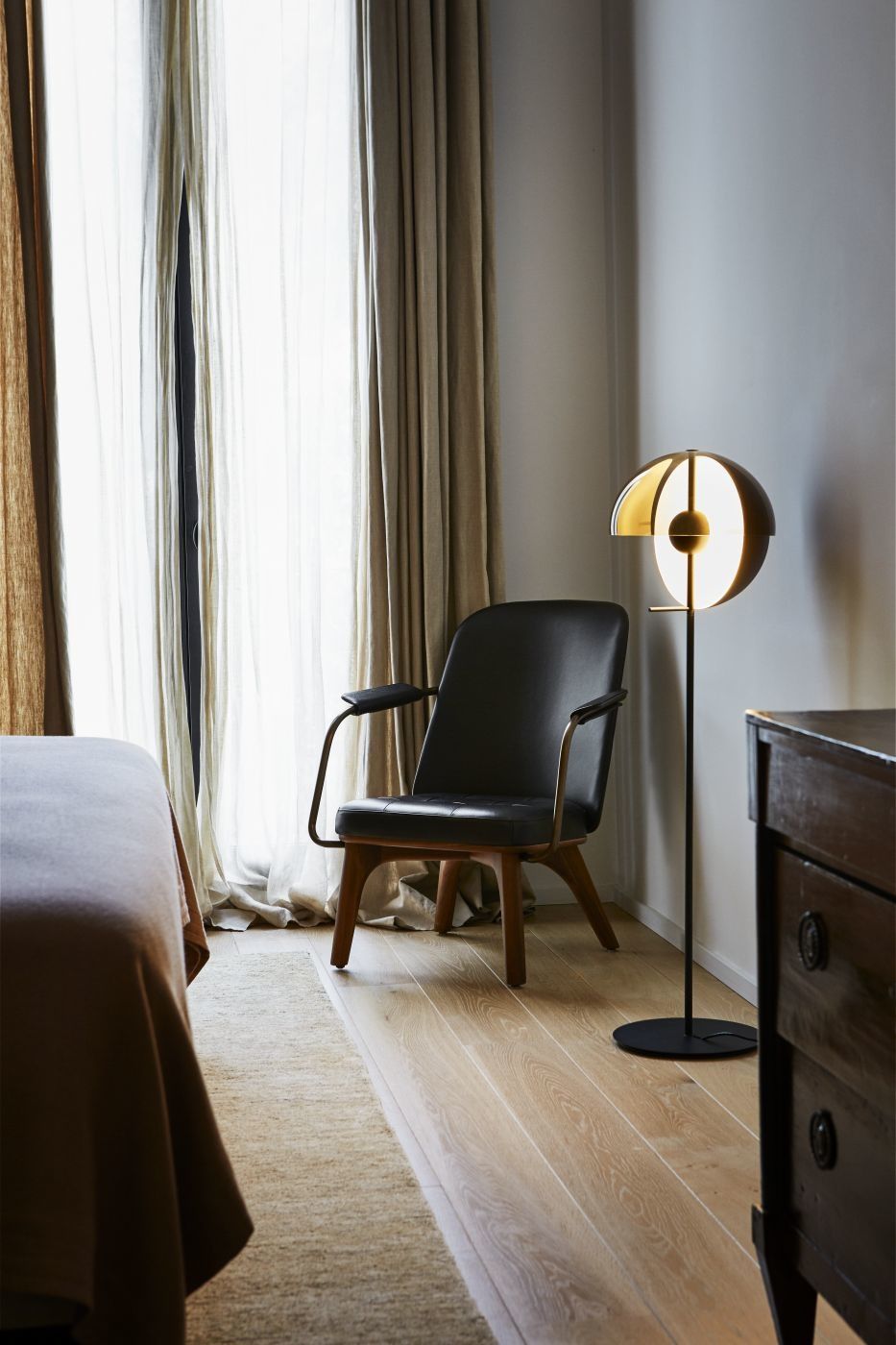 Theia S vloerlamp